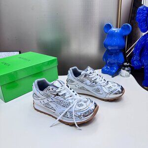 BOTTEGA VENETA Women's White and Silver Sneakers